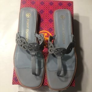 Tory Burch Tiny Miller blue cloud leather thong sandal.Size9 excellent condition